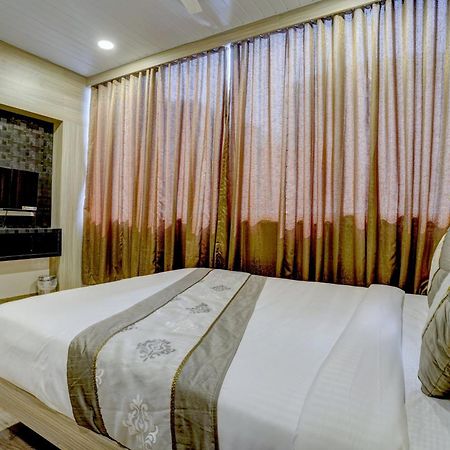 Hotel Arts International Mumbai Eksteriør bilde