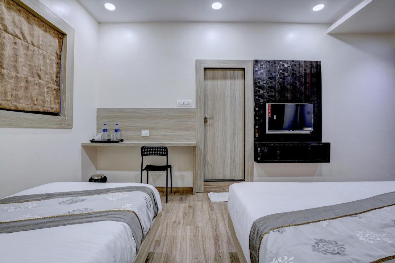 Hotel Arts International Mumbai Eksteriør bilde
