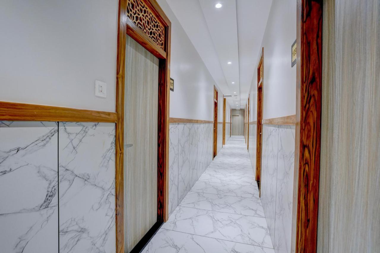Hotel Arts International Mumbai Eksteriør bilde
