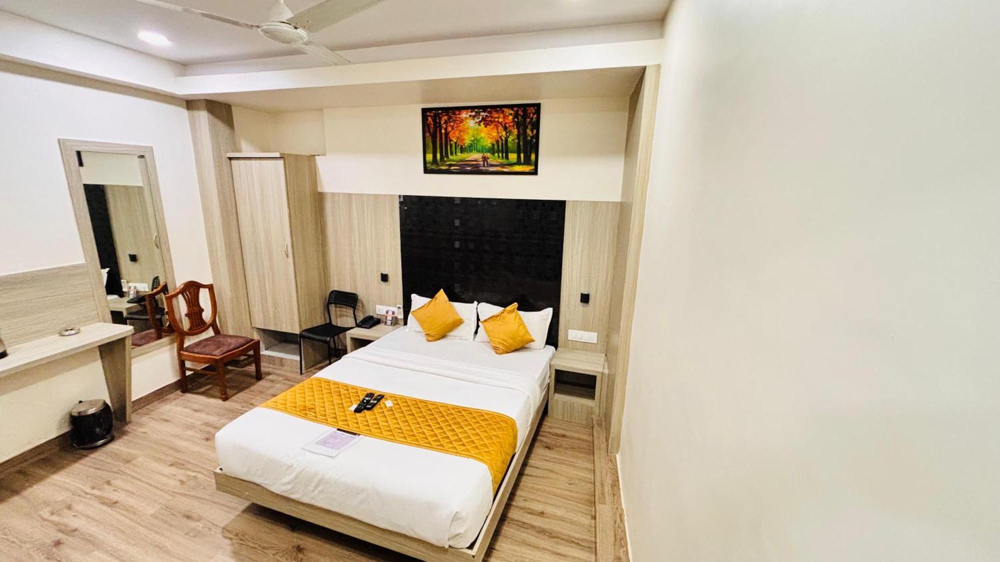 Hotel Arts International Mumbai Eksteriør bilde