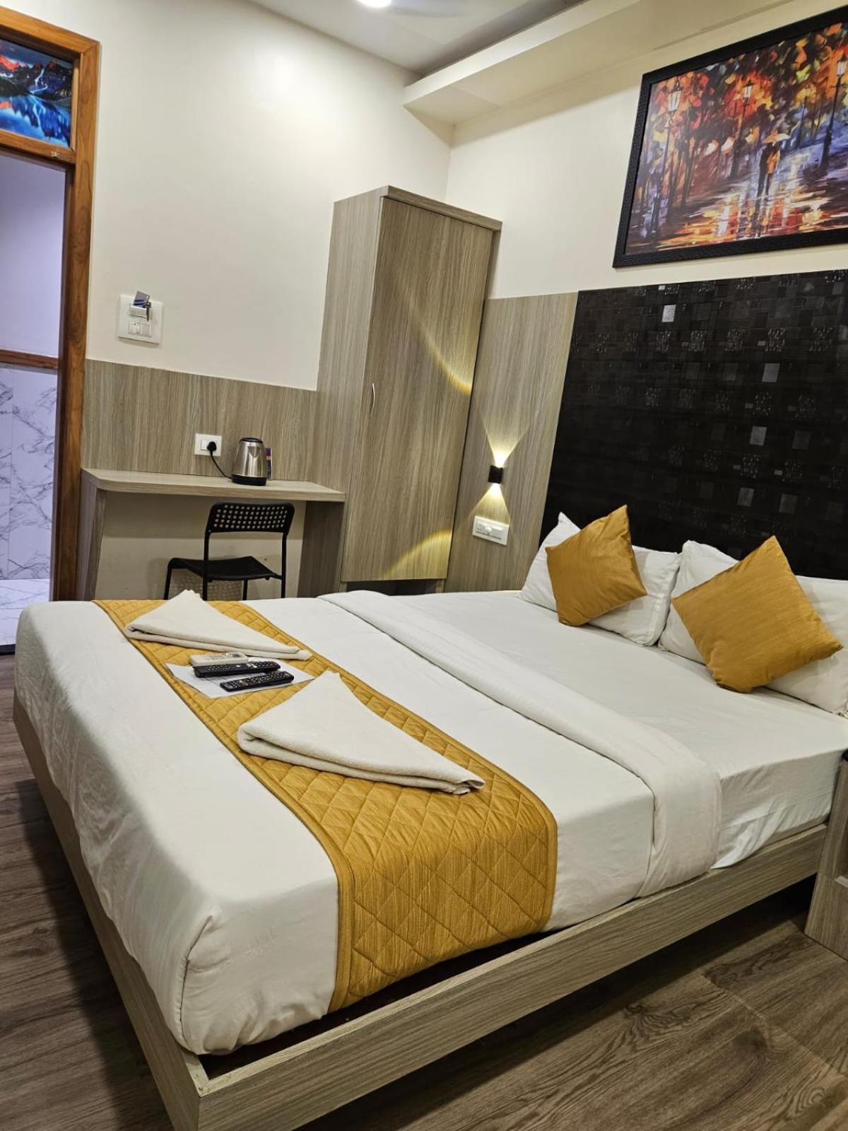Hotel Arts International Mumbai Eksteriør bilde