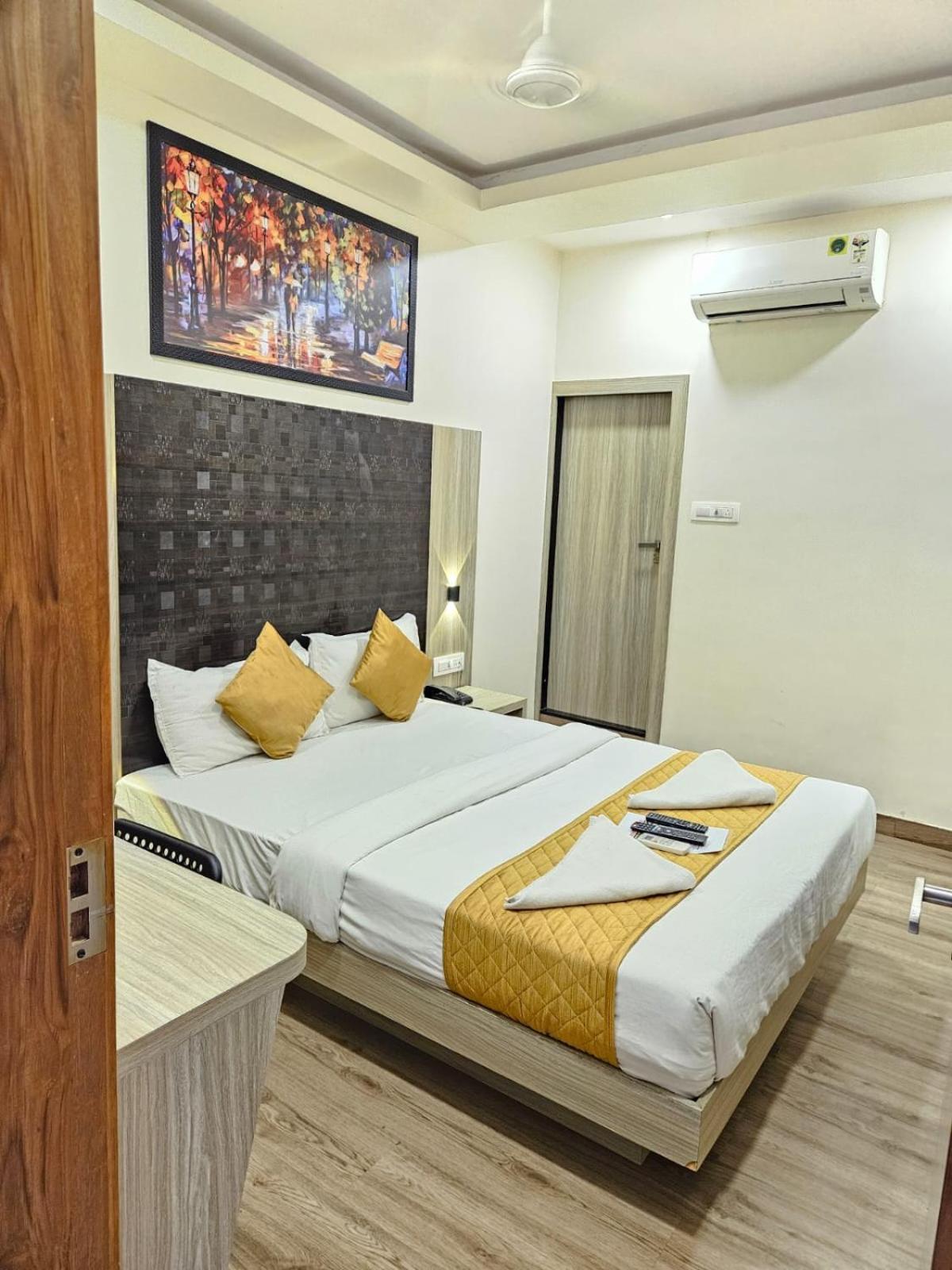 Hotel Arts International Mumbai Eksteriør bilde